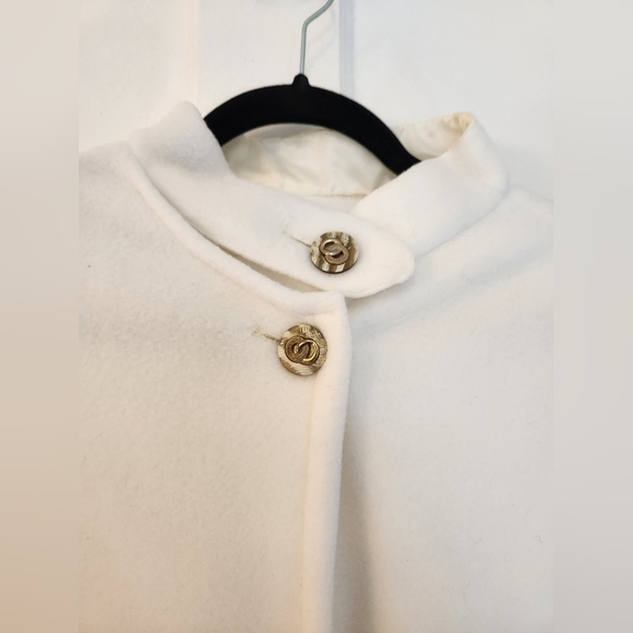 🤍80's White Shawl/Cape🤍 - Picture 3 of 3